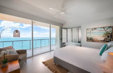 3 Bed 3 Bathroom ocean front Grand Mercure Apartments Magnetic Island