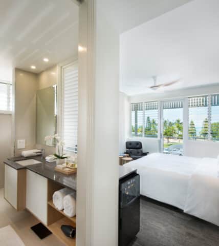AHG HHW Suite Sea View