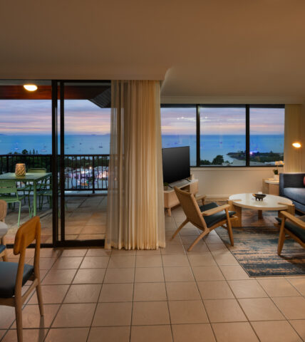 AHG WER Lounge Evening