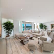 Formal Lounge