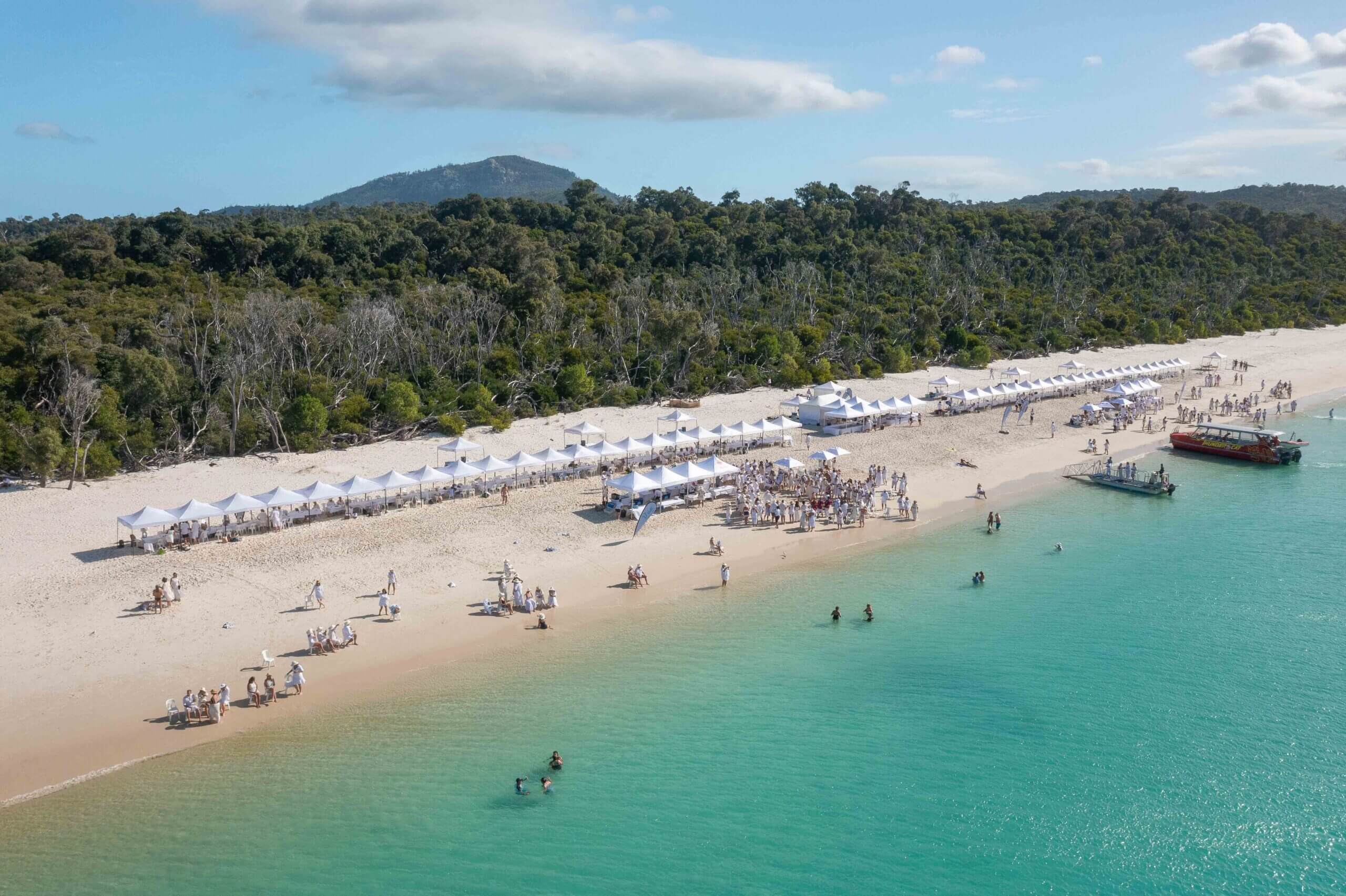 White on Whitehaven: The Ultimate Whitsundays Long Lunch and Where to Stay in Airlie Beach